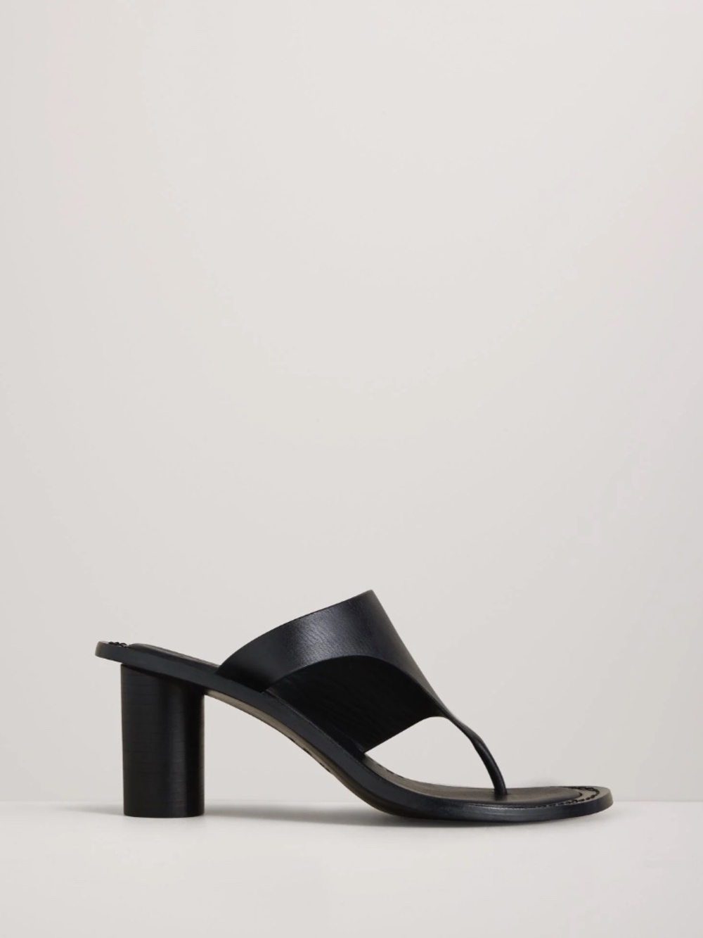 A.Emery Hardie Black Leather Thong Sandal Sz. 7.5